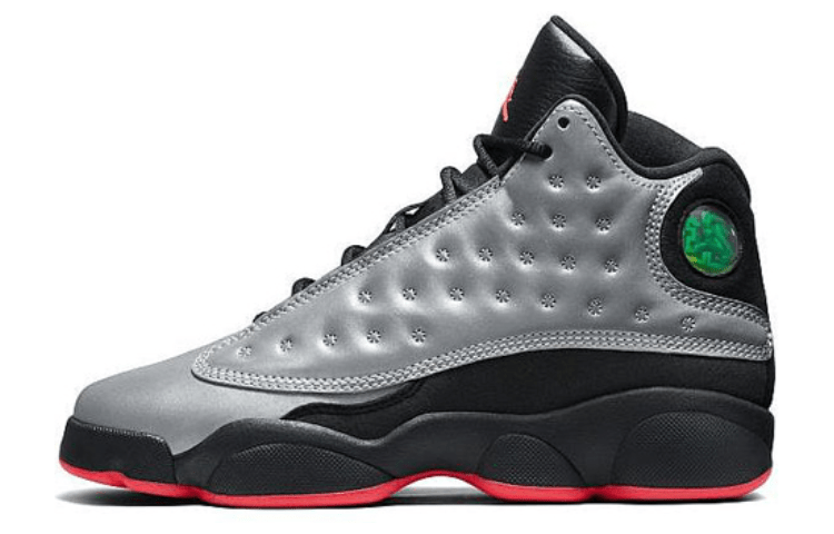 

Кроссовки унисекс Jordan Air Jordan 13 Retro Infrared 23 GS серебристые 40 EU, Серебристый, Air Jordan 13 Retro Infrared 23 GS