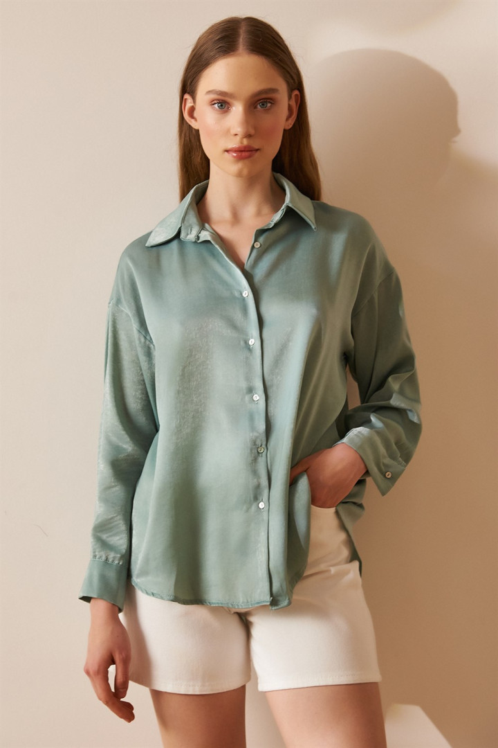 Рубашка женская NEVER MORE 4019 зеленая L (доставка из-за рубежа)