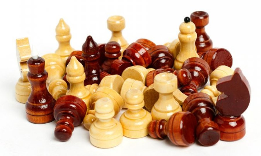 Шахматы Ладья-С обиходные без игрового поля Ш-20