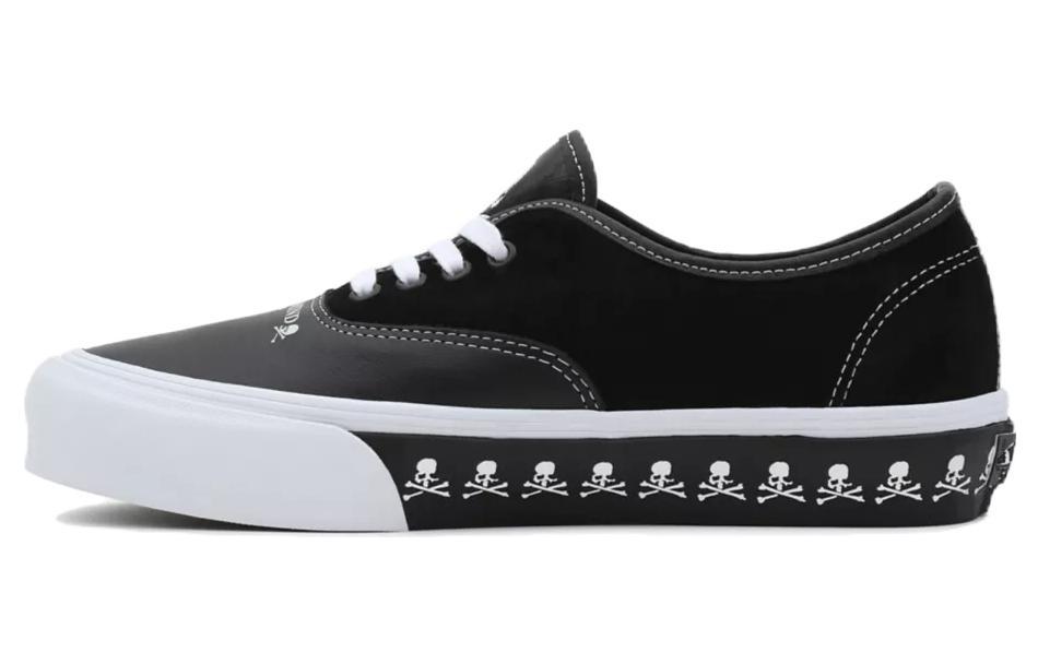 

Кеды унисекс Vans MASTERMIND WORLD x Authentic черные 46 EU, Черный, MASTERMIND WORLD x Authentic