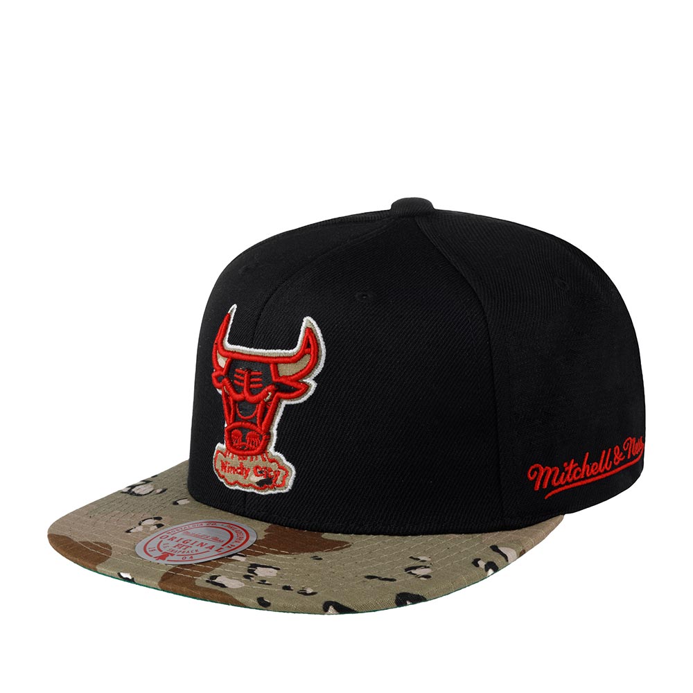 

Бейсболка унисекс Mitchell&Ness HHSS1101-CBUYYPPPBLCK Chicago Bulls NBA черная, Черный, HHSS1101-CBUYYPPPBLCK Chicago Bulls NBA