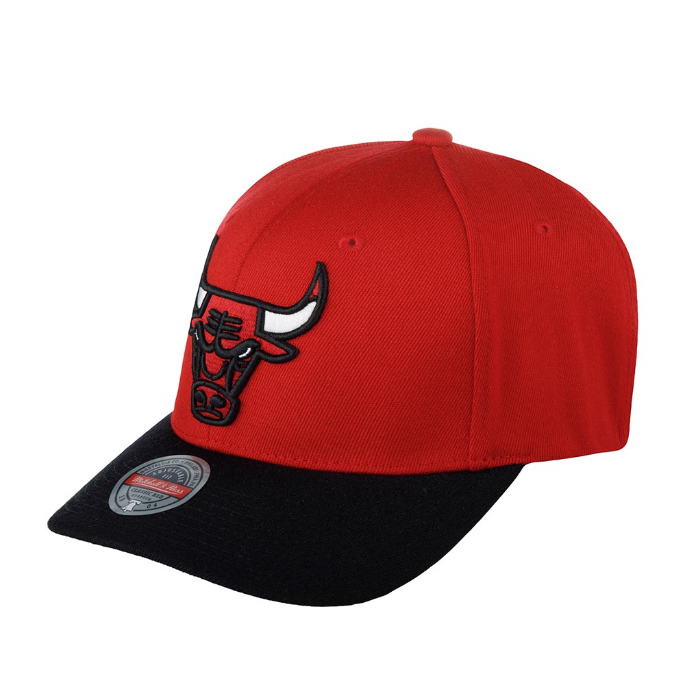Бейсболка унисекс MITCHELL NESS HHSS3265-CBUYYPPPRDBK Chicago Bulls NBA красная / черная