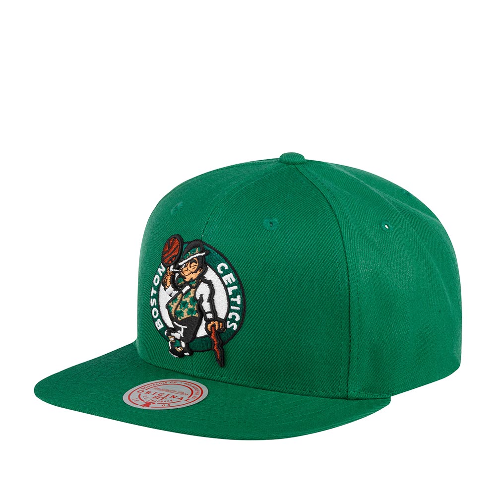 Бейсболка унисекс MITCHELL NESS HHSS3256-BCEYYPPPGREN Boston Celtics NBA зеленая, one size
