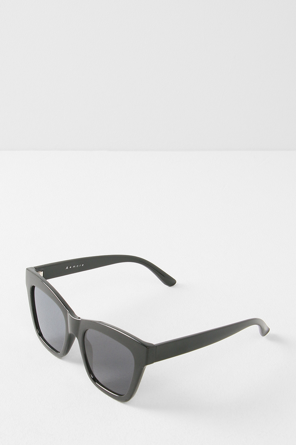 Солнцезащитные очки женские A + MORE 2202 FLORIDA черные