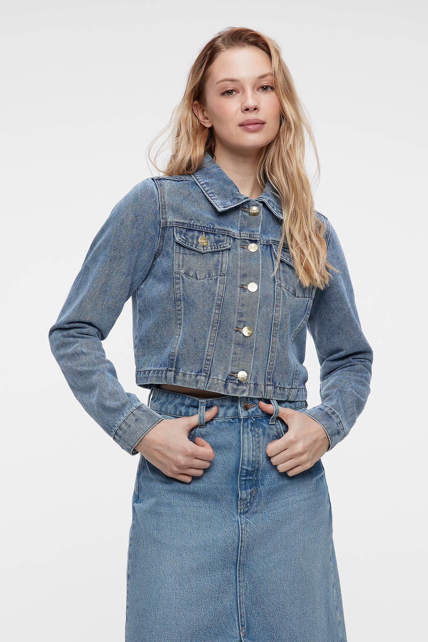 

Джинсовая куртка женская Befree 2321453610 голубая L/XL, Голубой, 2321453610