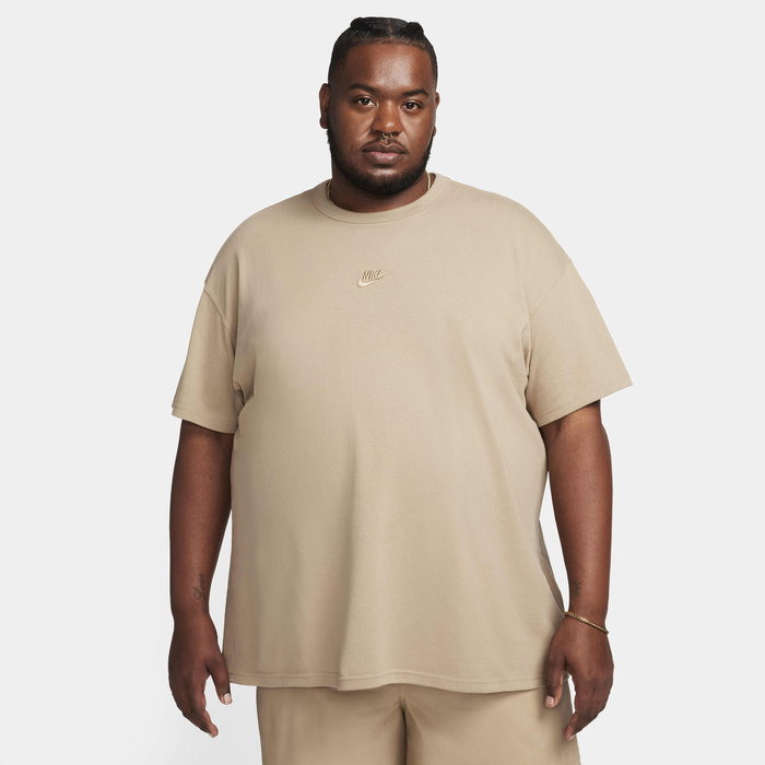 

Футболка мужская Nike Sportswear Premium Essentials DO7392-247 хаки XL, Sportswear Premium Essentials
