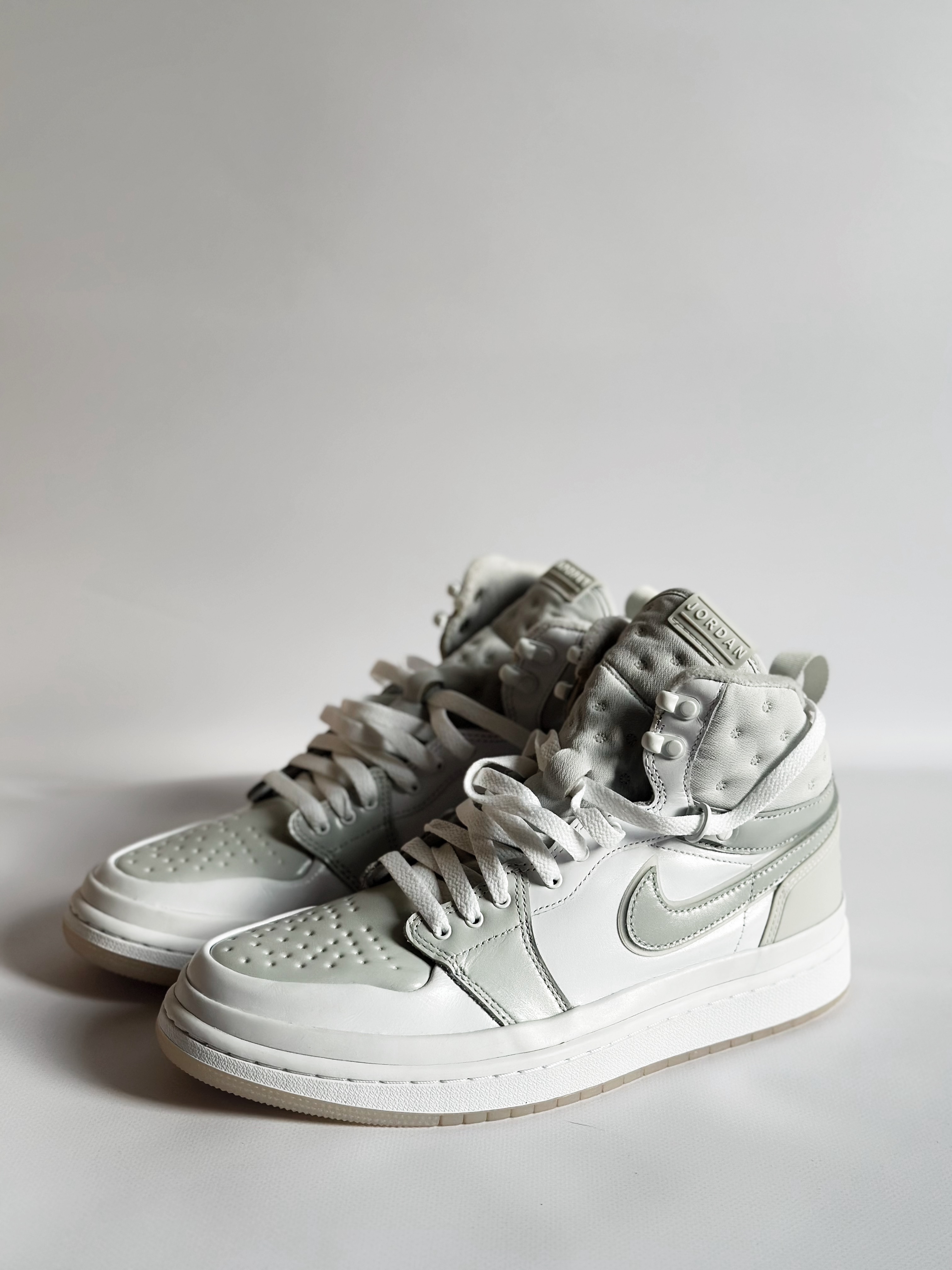 

Кеды женские Nike Acclimate белые 37.5 EU, Белый, Acclimate