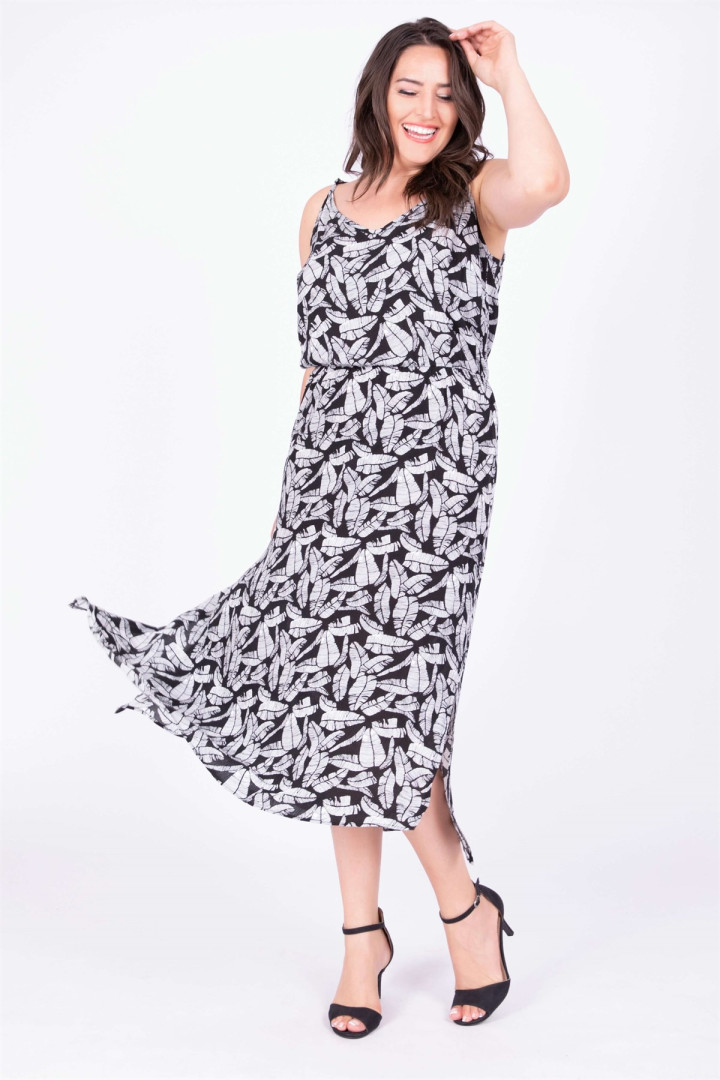 

Платье женское My Line Moda 600 черное 52 RU (товары доставляются из-за рубежа), Черный, 600