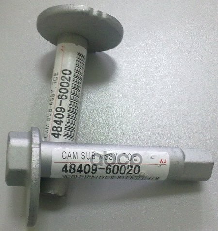 

TOYOTA-LEXUS 4840960020 Болт регулировочный эксцентриковая развала колес TOYOTA 1шт