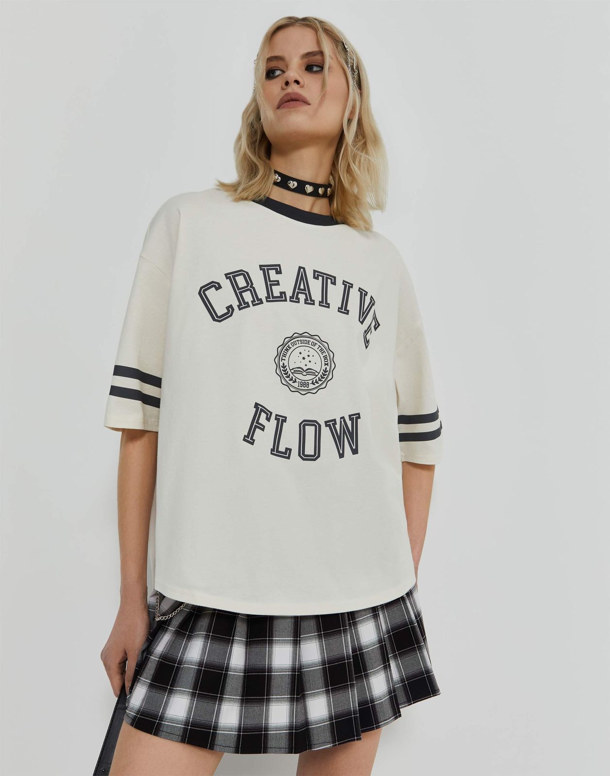 

Футболка детская Gloria Jeans GKT022079, молочный, 134, Бежевый, GKT022079