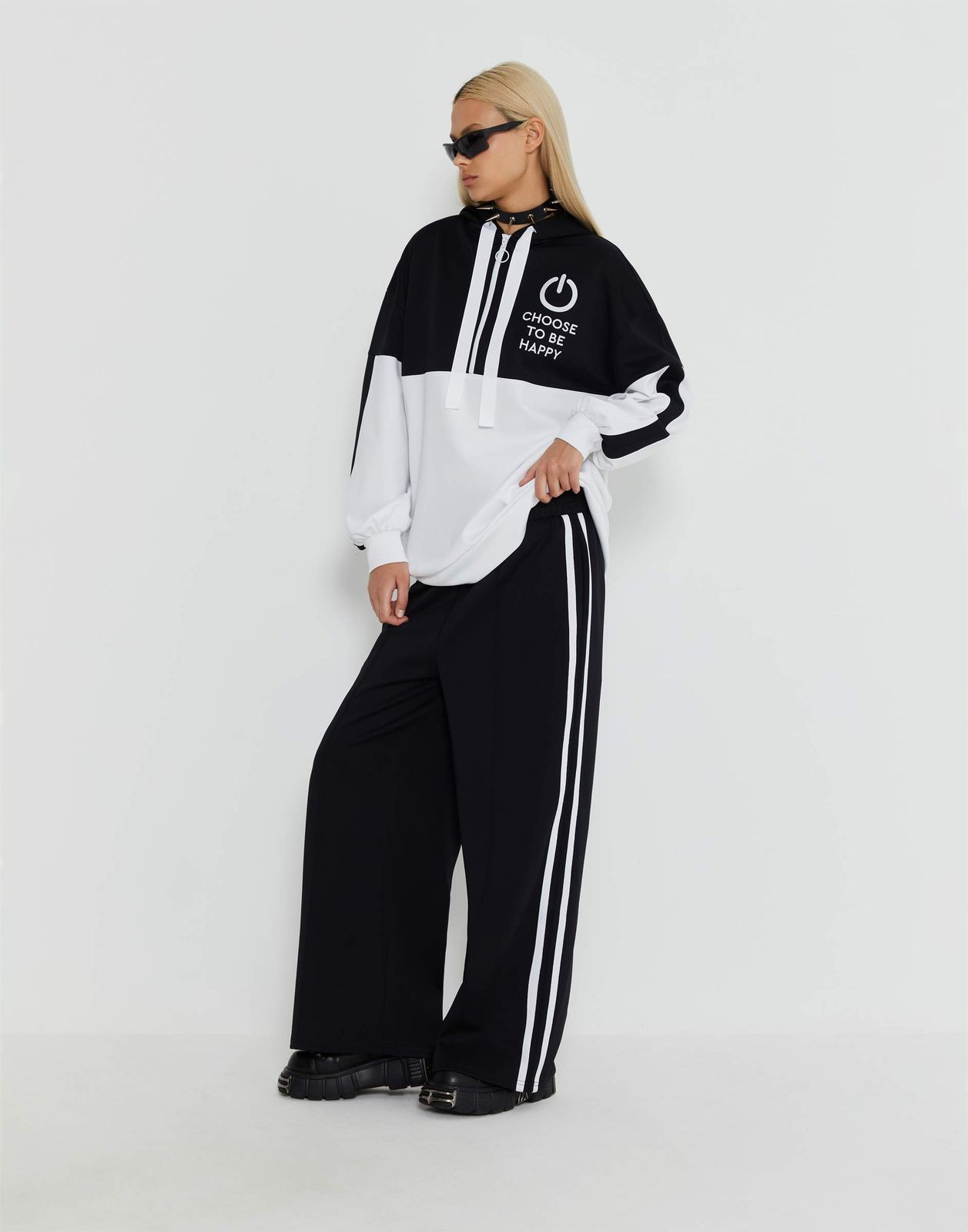 

Брюки детские Gloria Jeans GAC022675, черный, 170, GAC022675