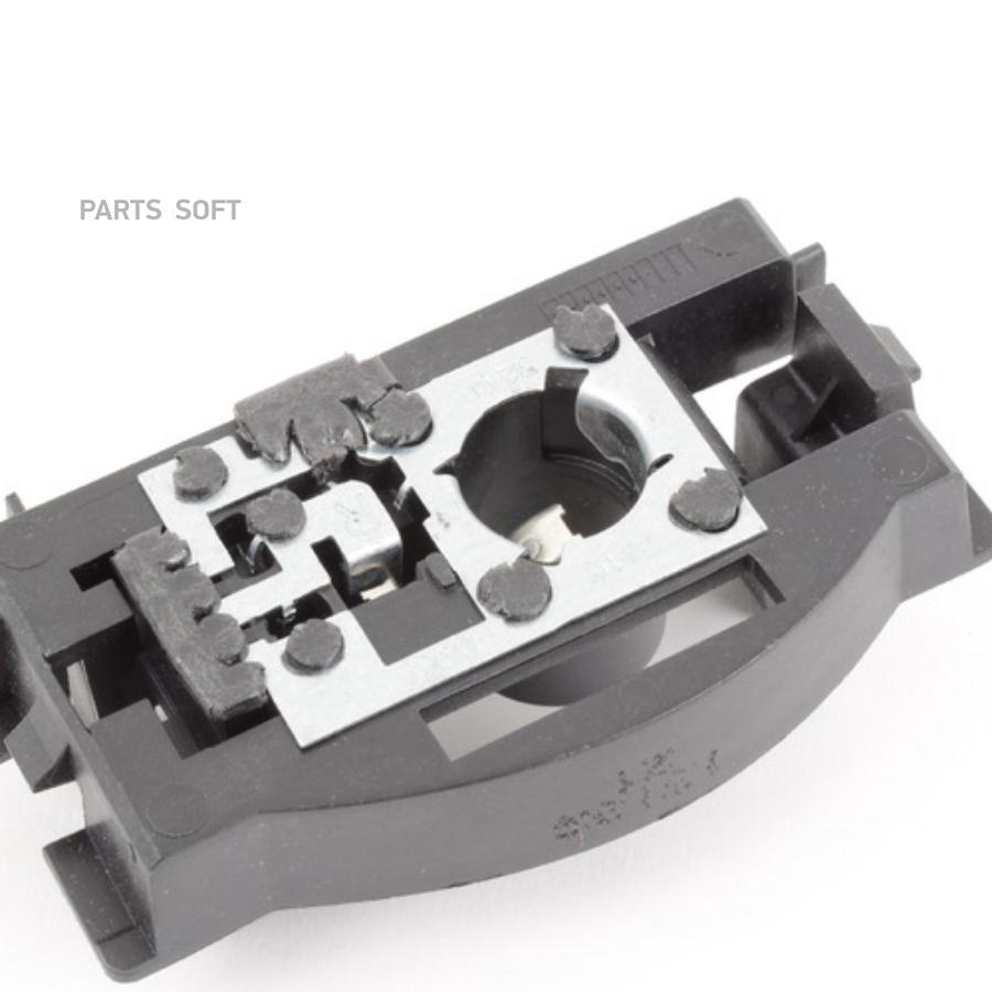 

BMW 63217262576 Держ.лампы в блоке зад.фон.в кр.багажн.прав.BMW X5 E70 2007-2013 1шт