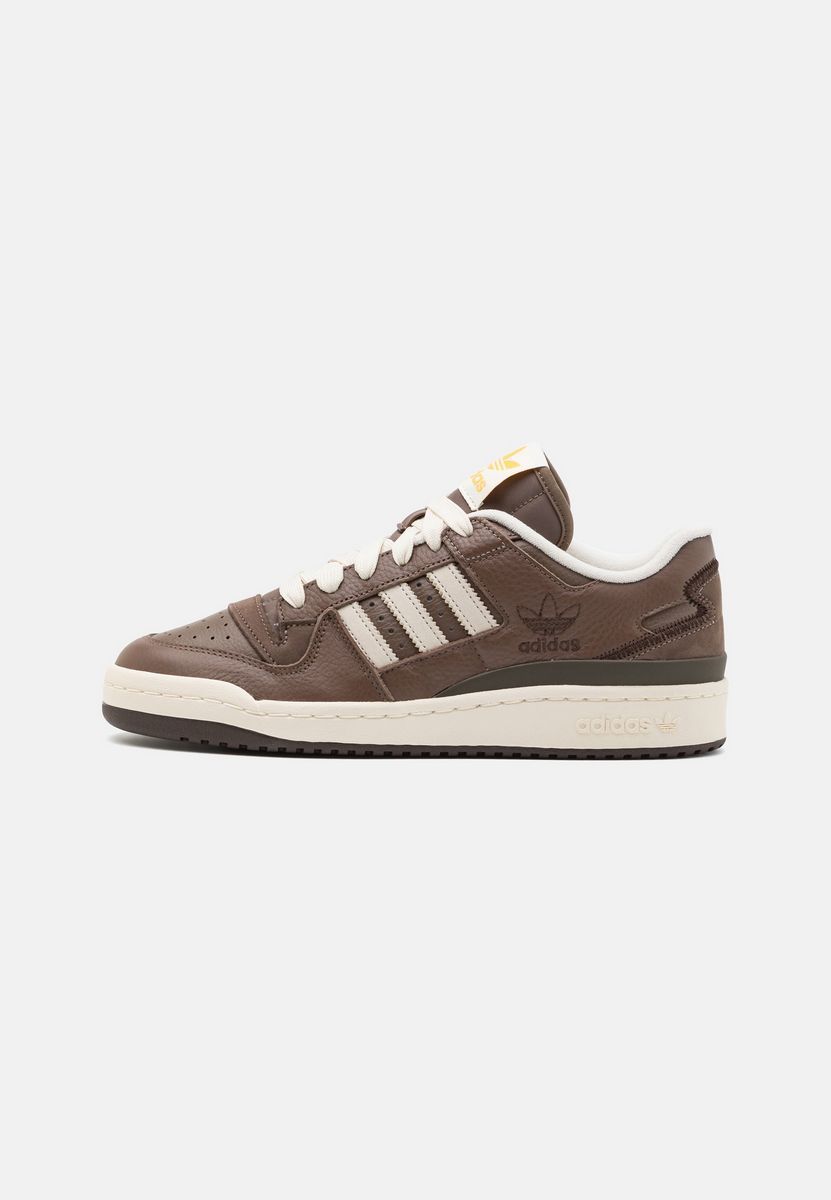 

Кроссовки унисекс Adidas AD115O1OJ коричневые 45 1/3 EU, Коричневый, AD115O1OJ