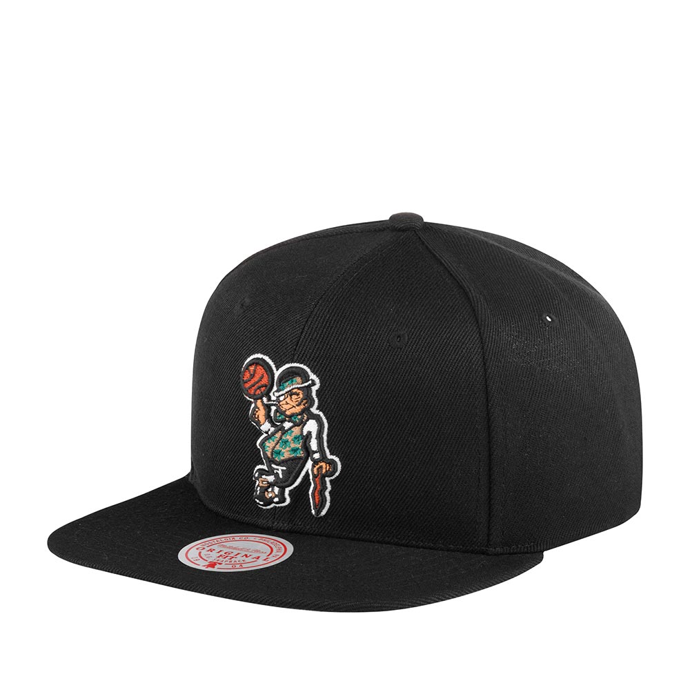 Бейсболка унисекс MITCHELL NESS 6HSSJS19078-BCEBLCK Boston Celtics NBA черная, one size