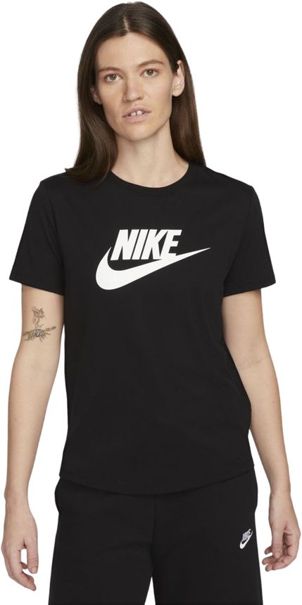 Футболка женская Nike Sportswear Essentials DX7906 черная XS