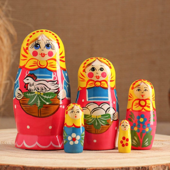 

Матрешка "К семейному достатку" с курицей, 5 кукольная,10-11 см, ручная работа, Художественная матрёшка