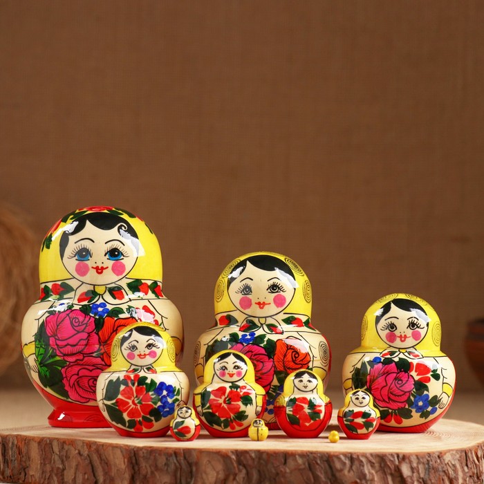 

Матрёшка «Круглянка», желтый платок, 10 кукольная, 13-15 см, ручная работа, Художественная матрёшка