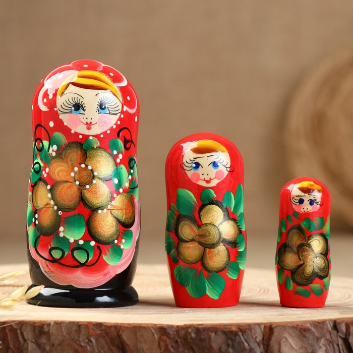 

Матрёшка 3-х кукольная "Юля" 11 см, ручная роспись, Художественная матрёшка