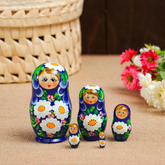 

Матрёшка «Ромашки», синий фон, 5 кукольная, 10 см, Художественная матрёшка
