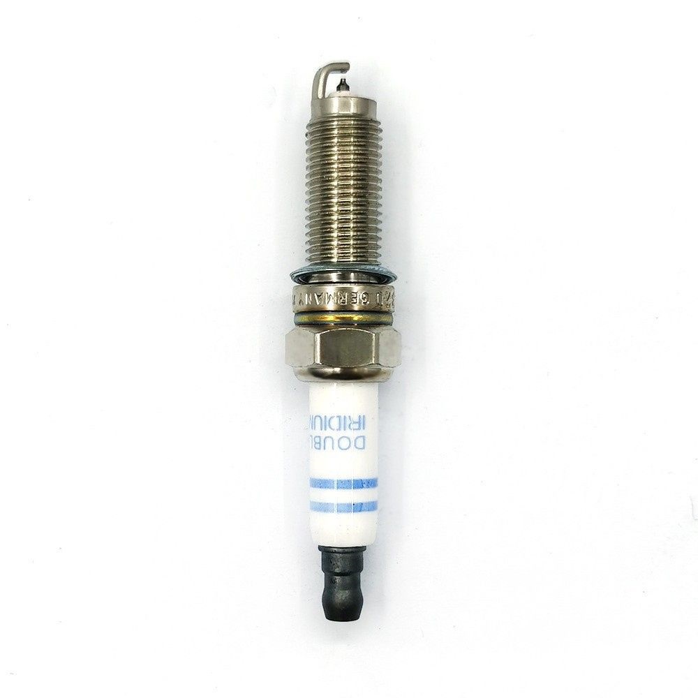 

Свеча зажигания Bosch 242140552