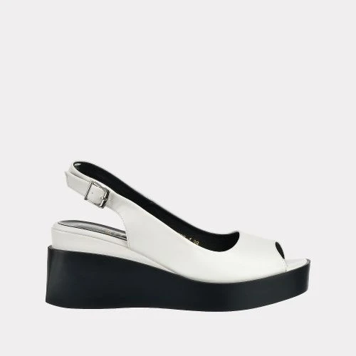 

Босоножки женские Versiya shop H22 белые 36 RU, H22