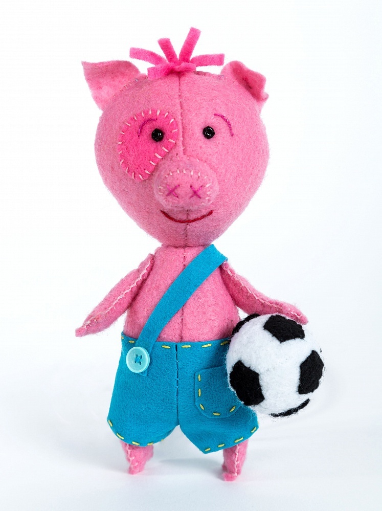 фото Кукла перловка игрушка из фетра, текстиль, поросенок футболист, 14,5 см