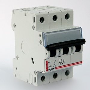 

Выключатель автоматический DX3-E 40А 3П трехполюсный C 6кА 407295 Legrand