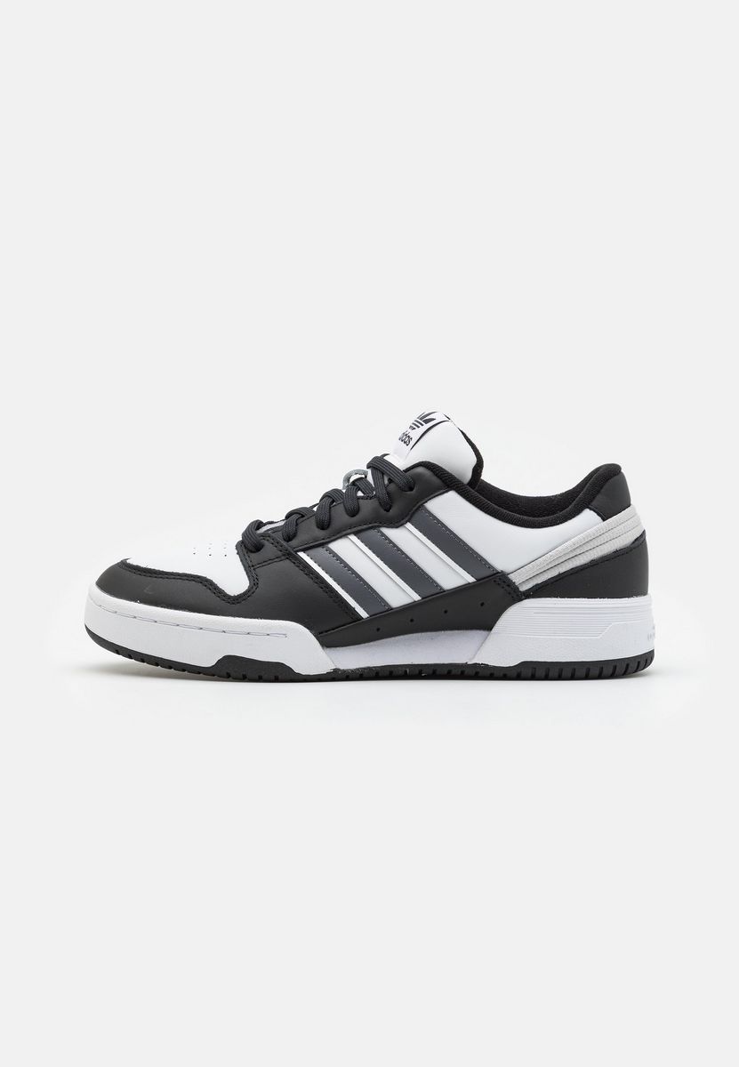 

Кроссовки унисекс Adidas AD115O1O5 черные 39 1/3 EU, Черный, AD115O1O5