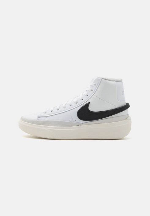 

Кеды женские Nike Blazer Revenant Unisex белые 38.5 EU (доставка из-за рубежа), Белый, Blazer Revenant Unisex