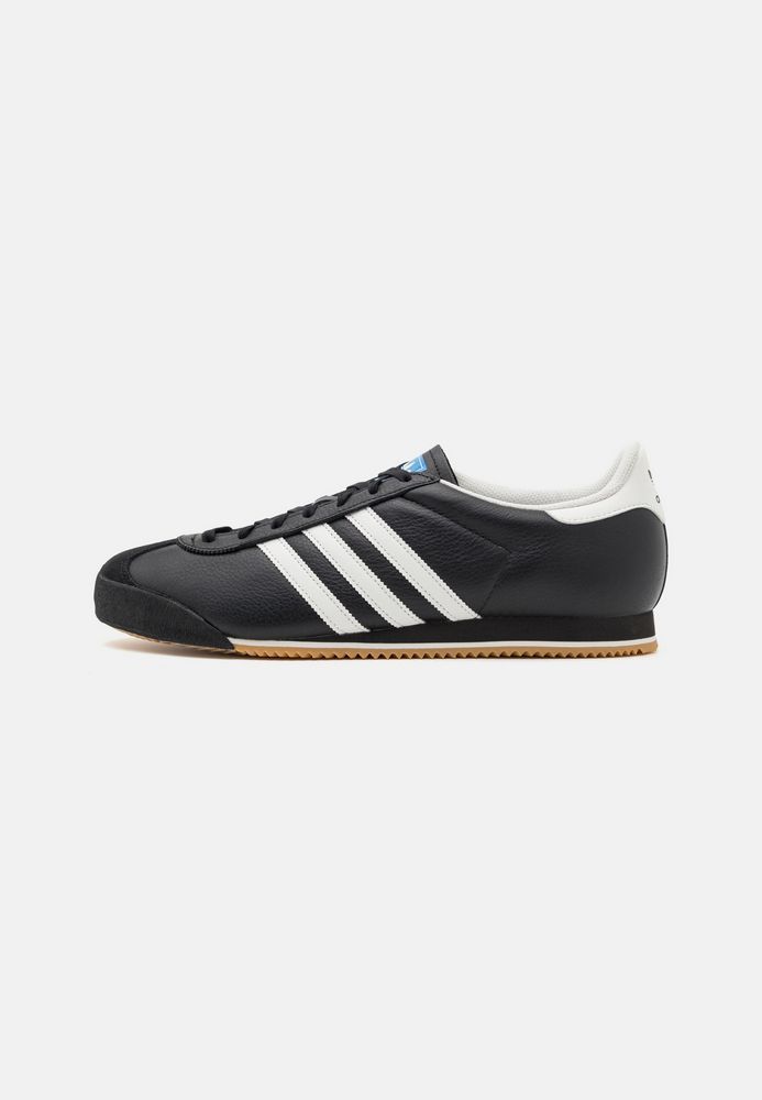 

Кроссовки унисекс Adidas AD115O1NP черные 46 2/3 EU, Черный, AD115O1NP