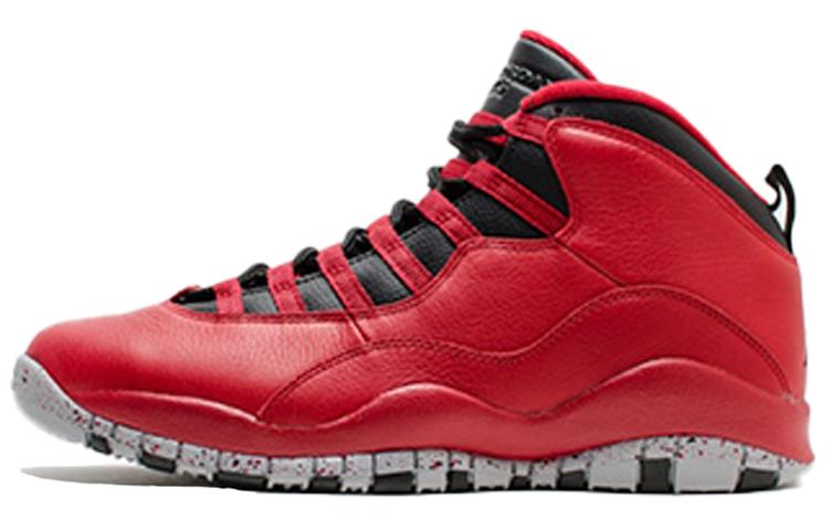 

Кроссовки унисекс Jordan Air Jordan 10 Retro Bulls Over Broadway красные 46 EU, Красный, Air Jordan 10 Retro Bulls Over Broadway