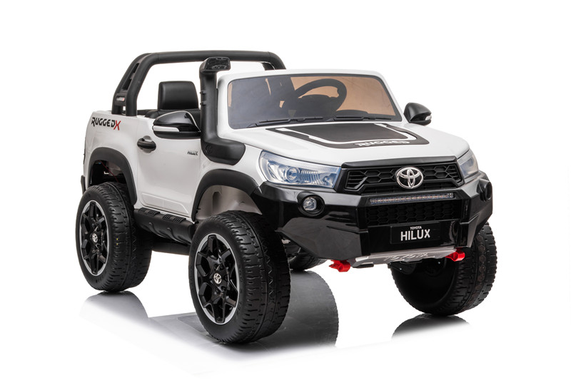 

Детский электромобиль RiverToys Toyota Hilux DK-HL850 белый, Детский электромобиль Toyota Hilux (DK-HL850) белый