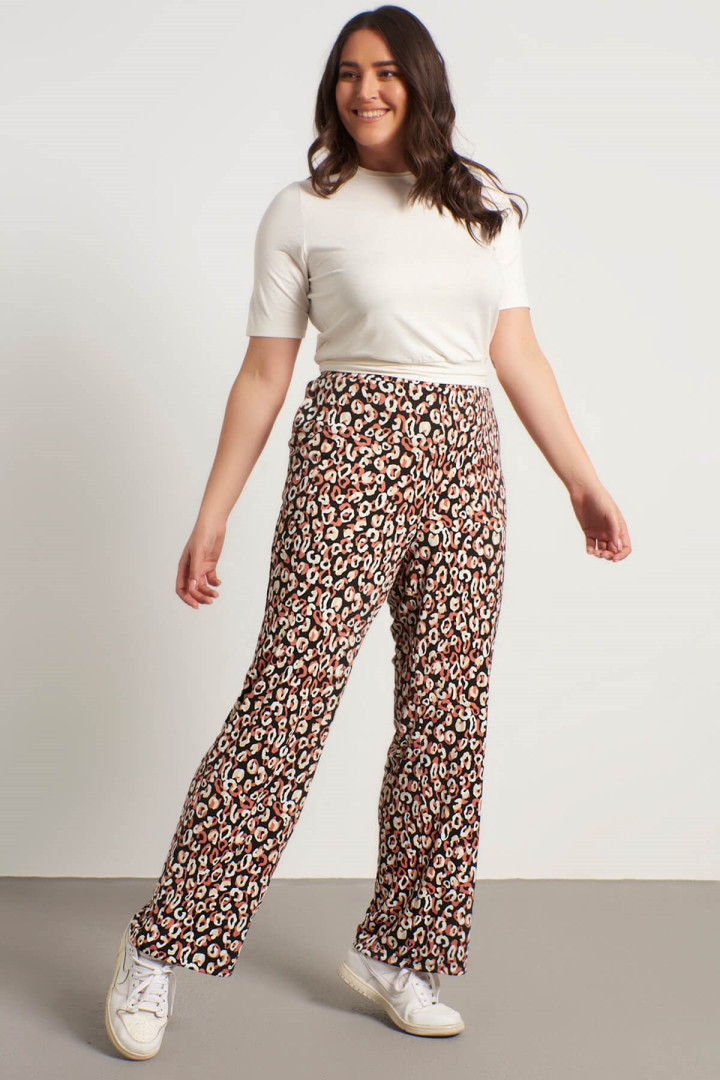 

Брюки женские My Line Moda 1220 коричневые L (товары доставляются из-за рубежа), 1220