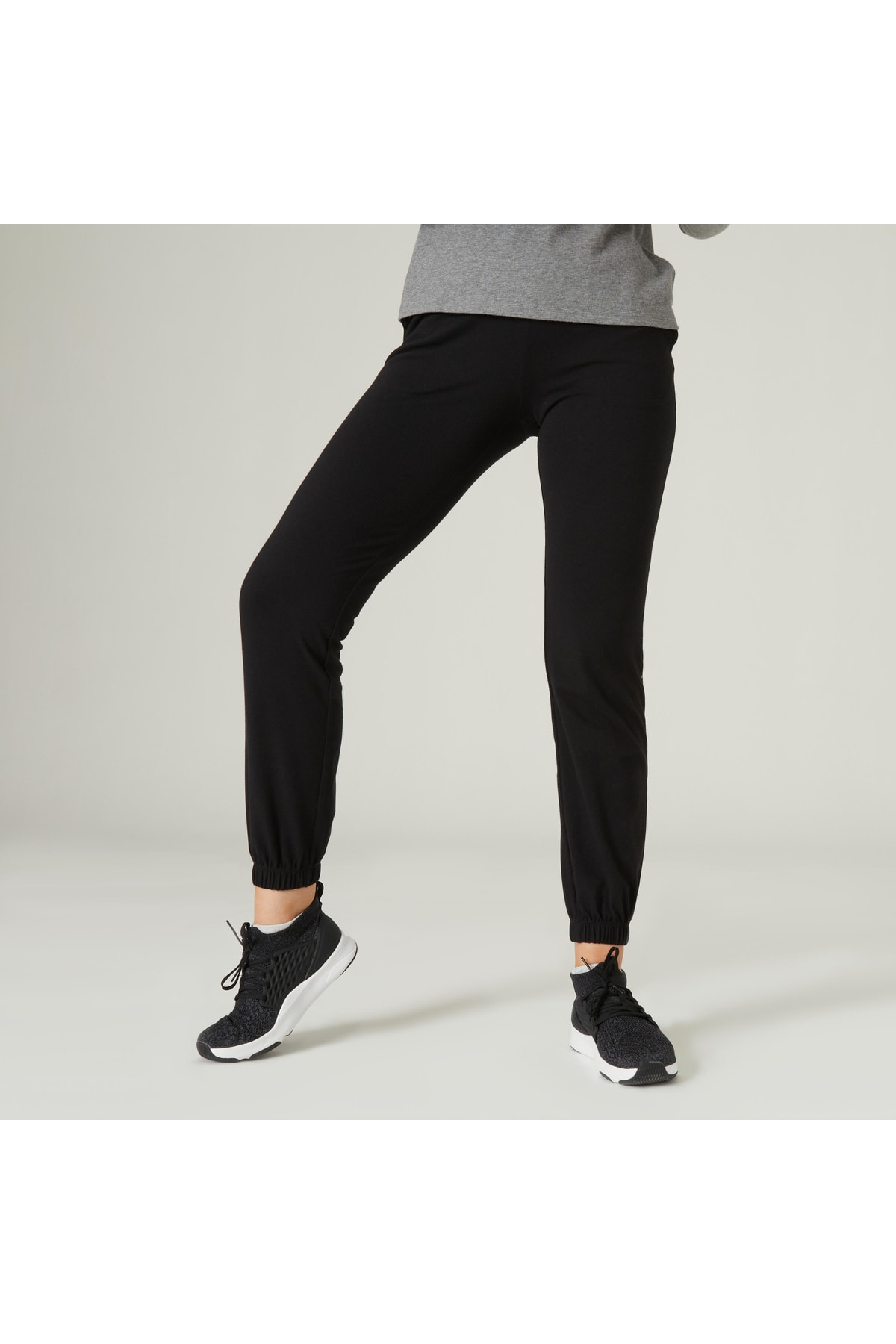 

Спортивные брюки женские Decathlon 3583784213752 черные XL (доставка из-за рубежа), Черный, 3583784213752