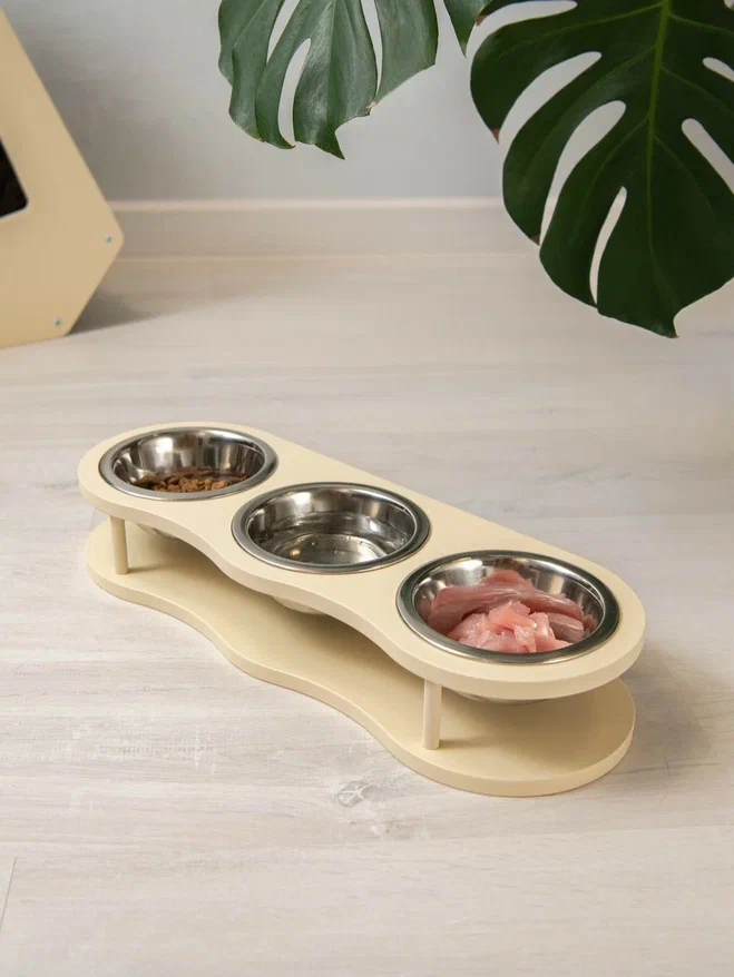 Миска для кошек Котомото тройная, подставка на деревянной основе, сталь, бежевая, 3x0,26 л