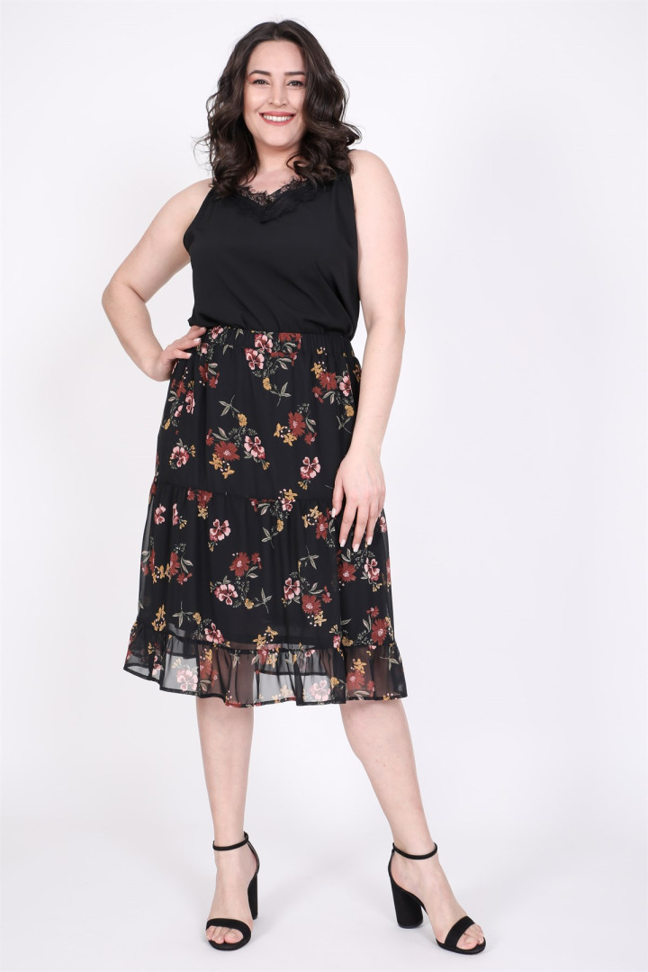 

Юбка женская My Line Moda 726 черная 44 RU (товары доставляются из-за рубежа), 726
