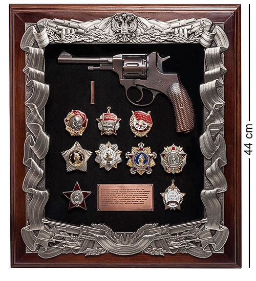 

Панно Наган с наградами СССР 40*44 ПК-183 113-704702