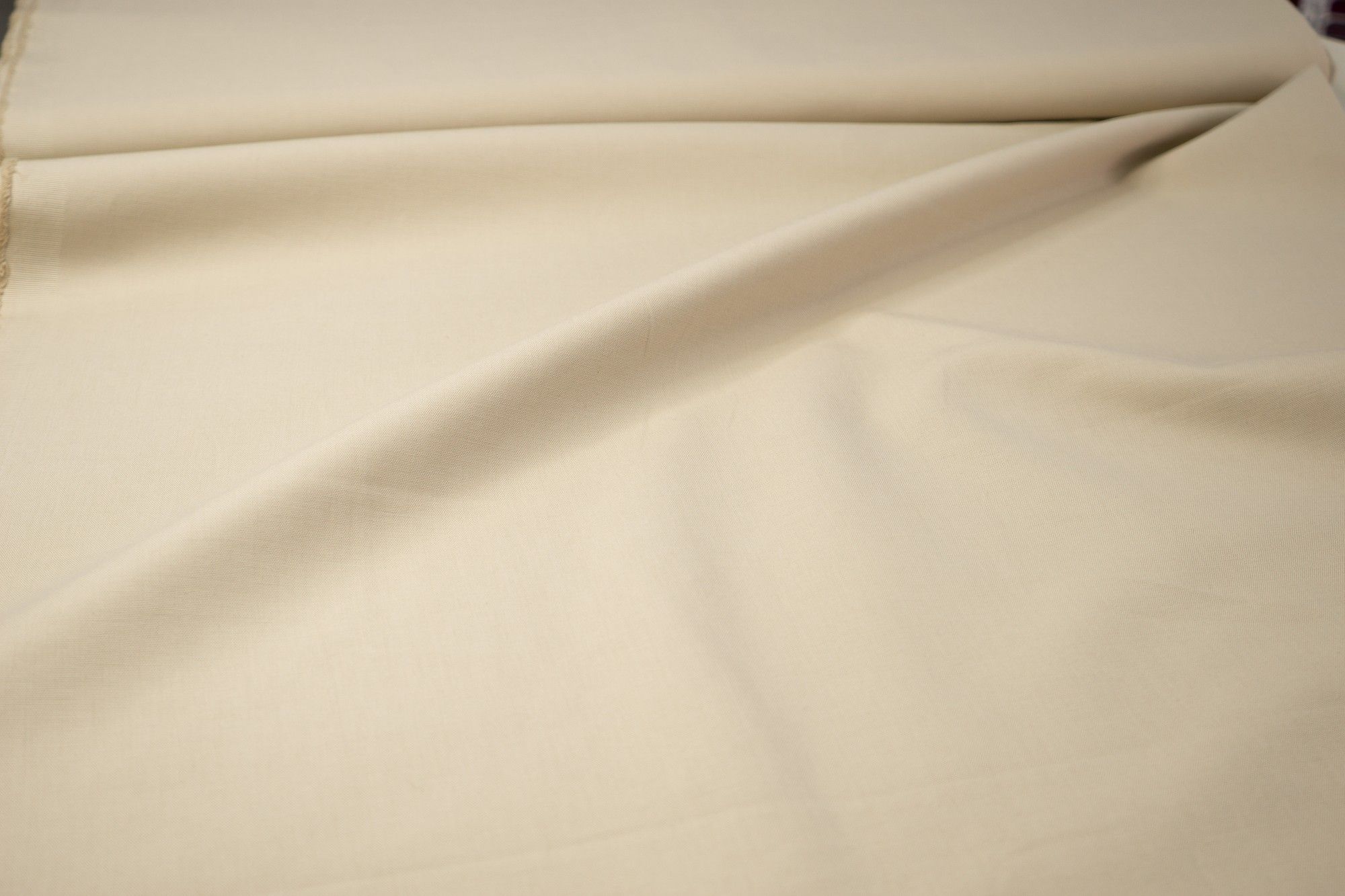 

Ткань UNOFABRIC MT03463 хлопок канвас светло-бежевый. Ткань для шитья 100x143 см