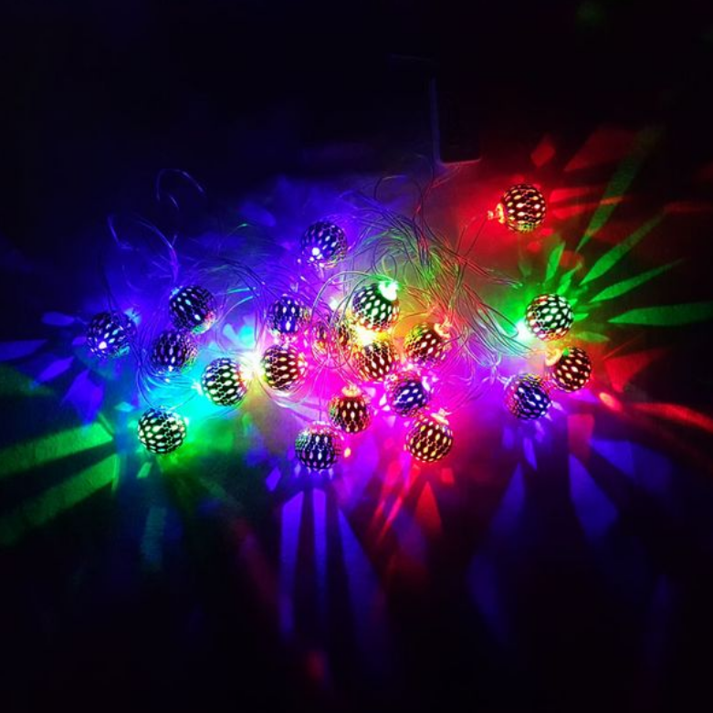

Световая гирлянда новогодняя Merry Christmas 6097-1 4 м разноцветный/RGB, С маленькими золотыми шариками