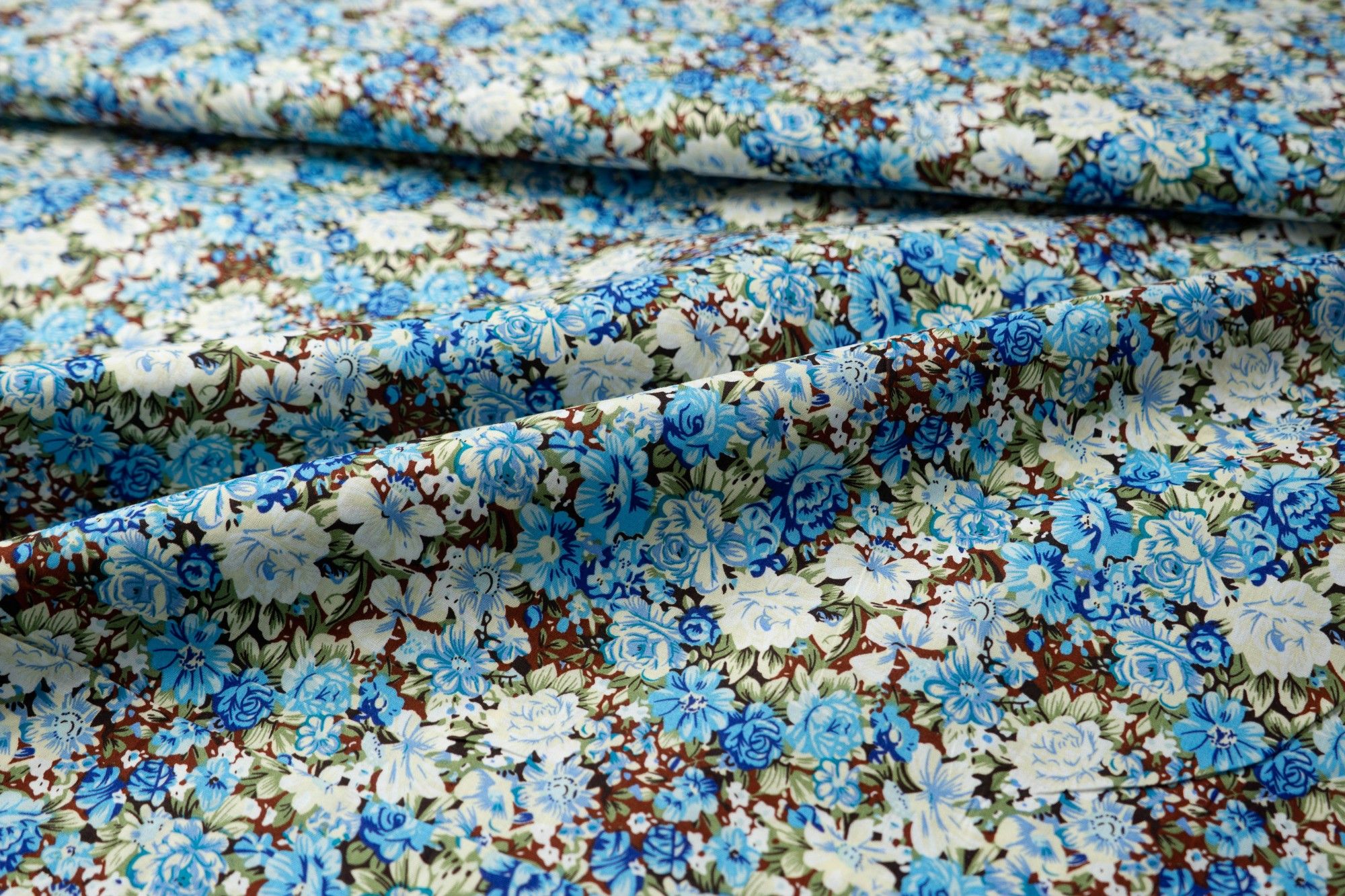 

Ткань UNOFABRIC COD6737 хлопок голубые цветы . Ткань для шитья 100x150 см, Голубой