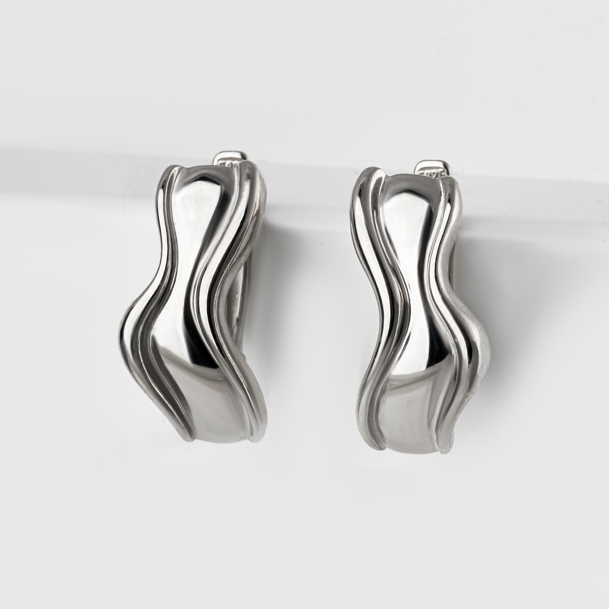 

Серьги из серебра НАШЕ ЗОЛОТО ДИ94025115, ДИ94025115