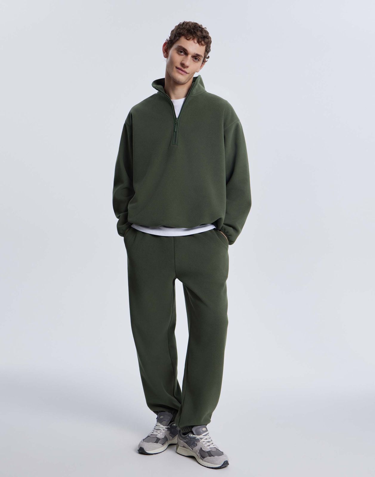

Спортивные брюки мужские Gloria Jeans BAC013578 хаки M/182, BAC013578