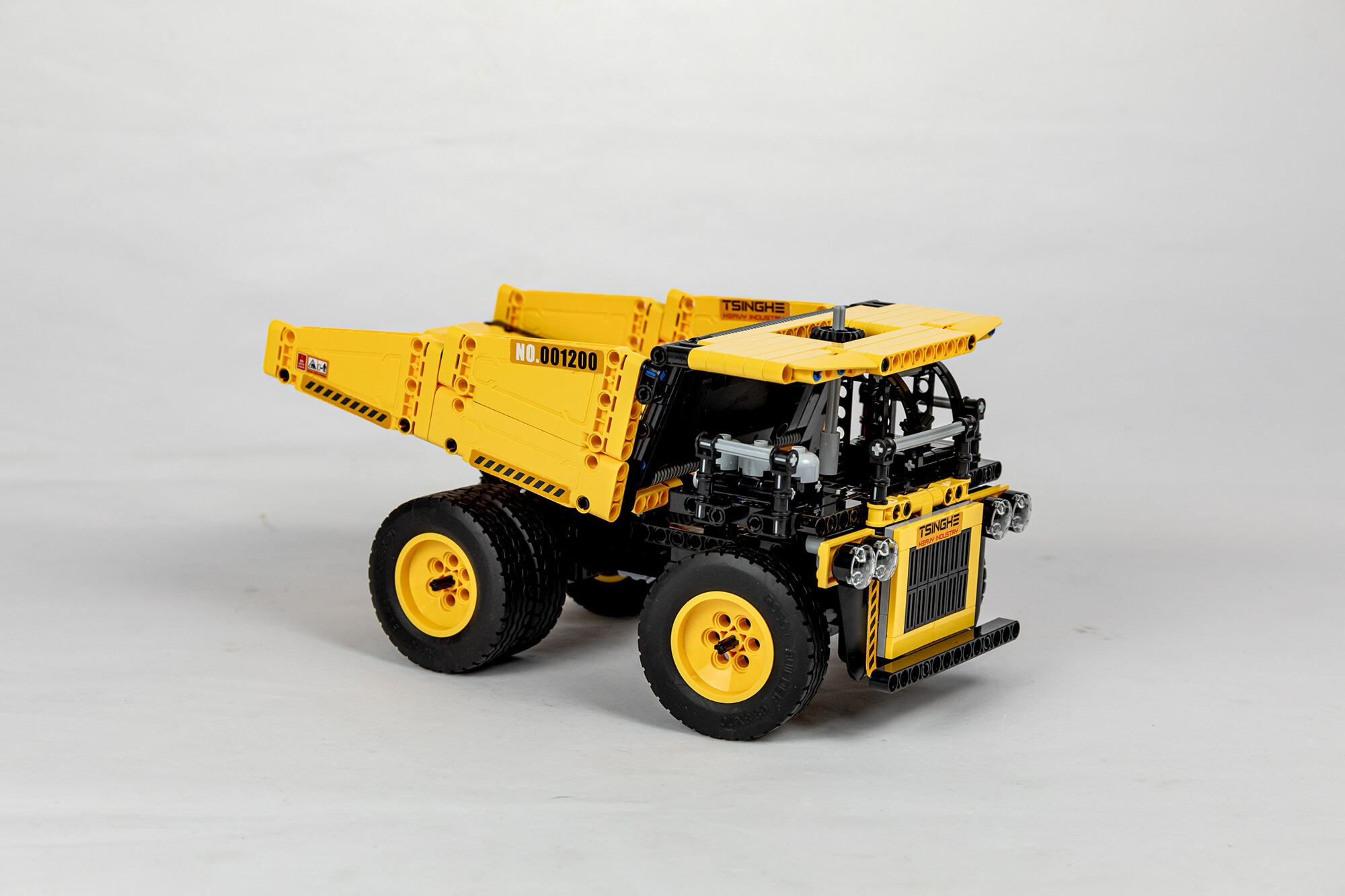 Конструктор Onebot Engineering Mining Truck OBKSC55AIQI 526 PCS Yellow EU kids toy car large multi function parking lot rail cars alloy engineering container truck 4 6y boy child educational toys gifts