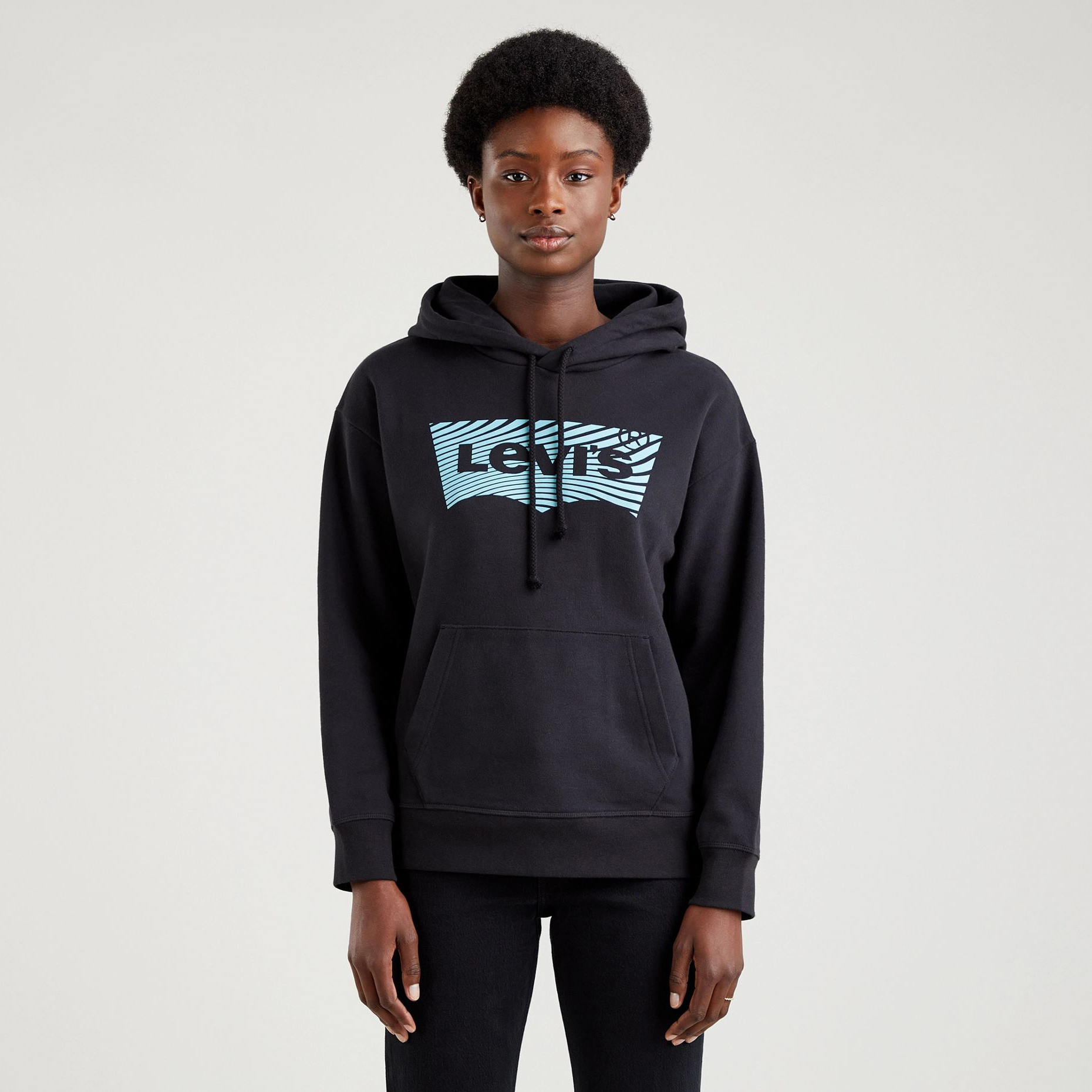 

Худи женское Levi's Graphic Standard Hoodie черное XS, Graphic Standard Hoodie