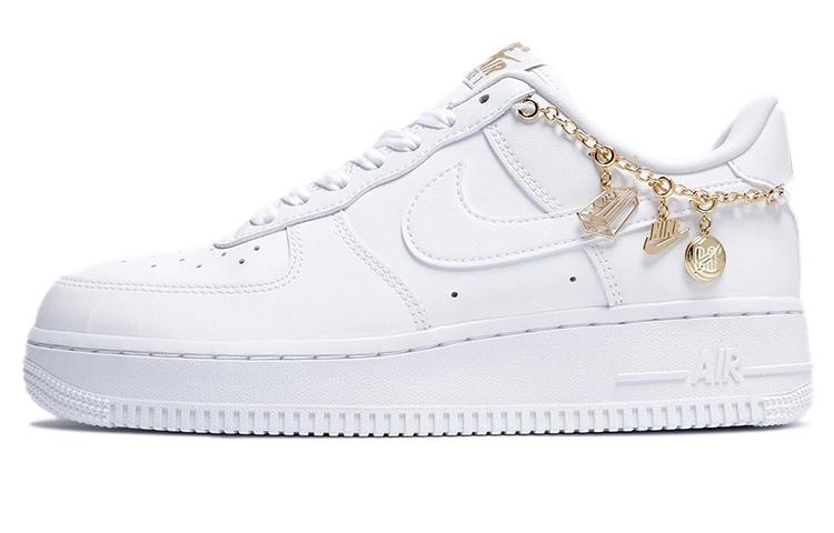 

Кеды унисекс Nike Air Force 1 lx lucky charms белые 40 EU, Белый, Air Force 1 lx lucky charms