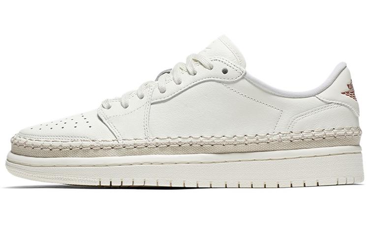 

Кеды унисекс Jordan Air Jordan 1 Retro Low No Swoosh бежевые 40 EU, Бежевый, Air Jordan 1 Retro Low No Swoosh