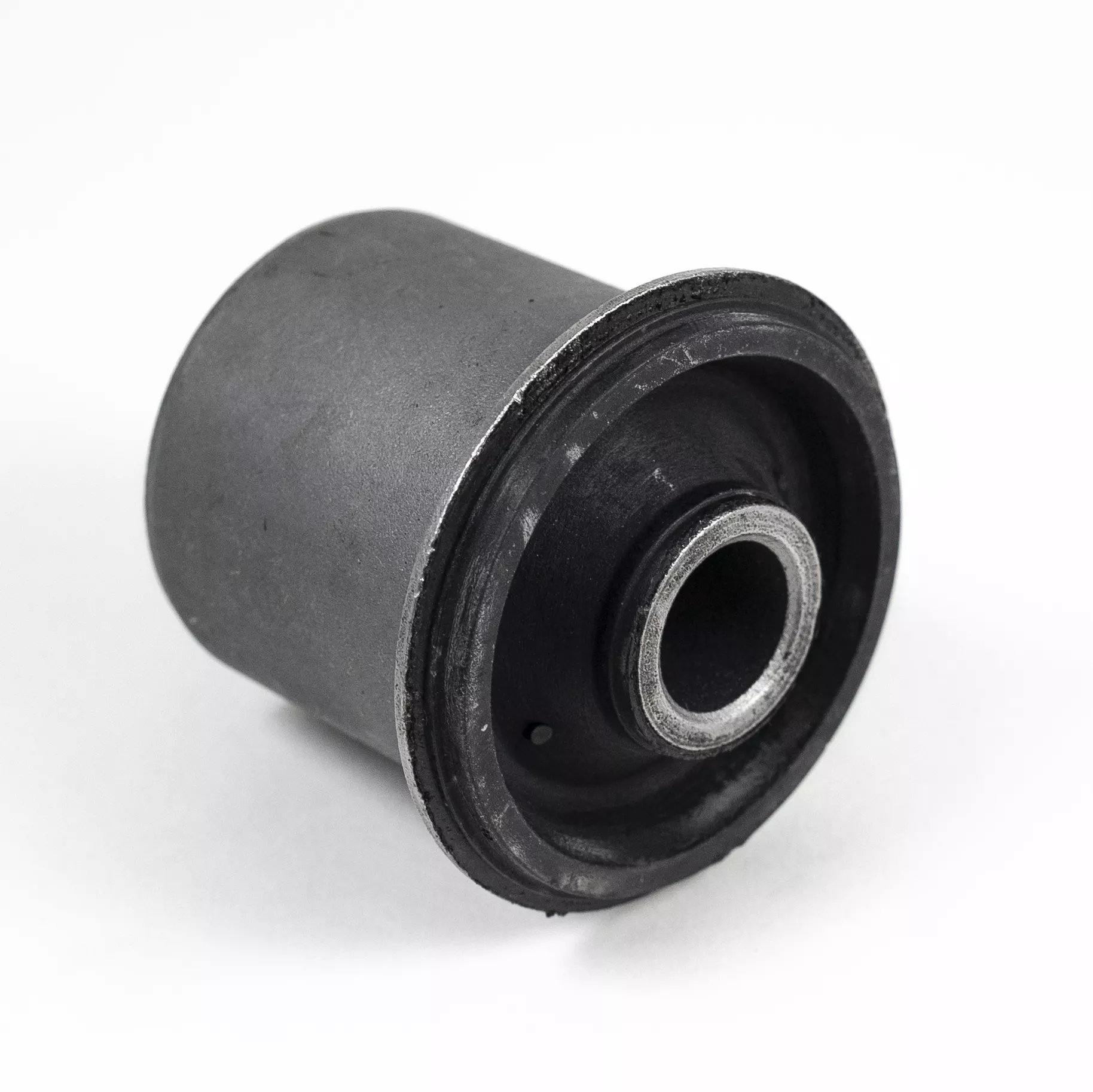 

Сайлентблок Mitsubishi Pajero Sport 2, 3, L200 4, 5, переднего нижнего рычага, LYNXauto