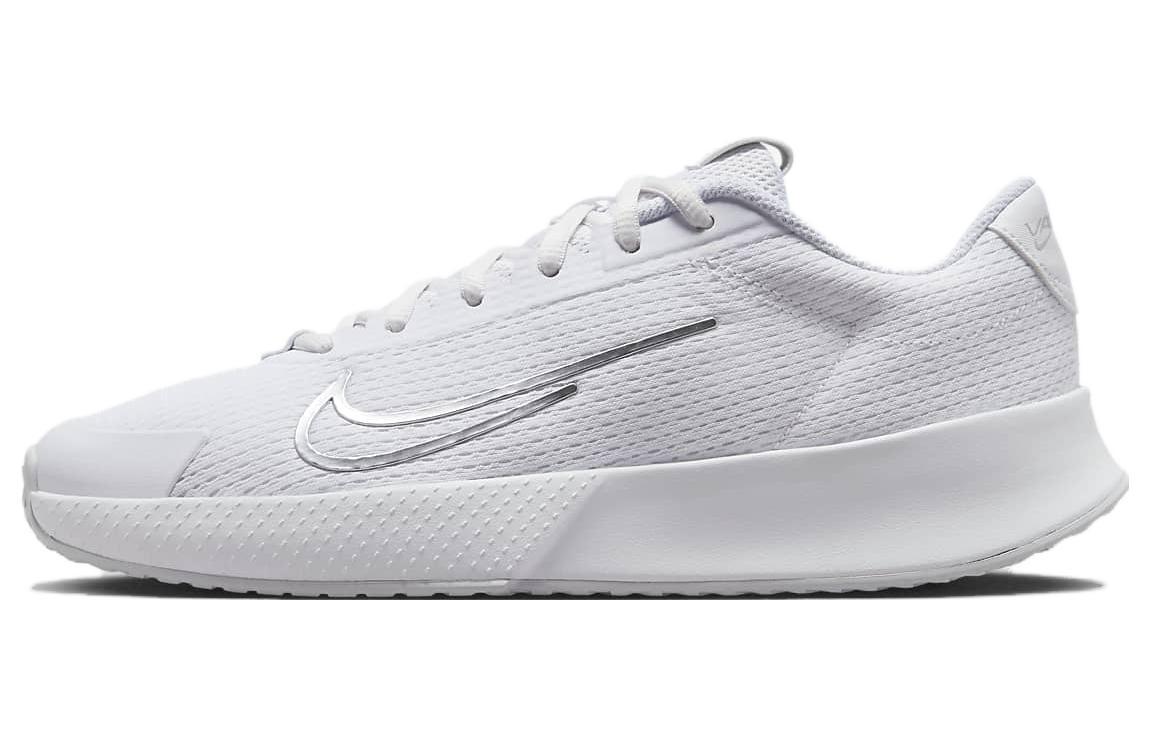 

Кроссовки унисекс Nike Court Vapor Lite 2 HC белые 38.5 EU, Белый, Court Vapor Lite 2 HC