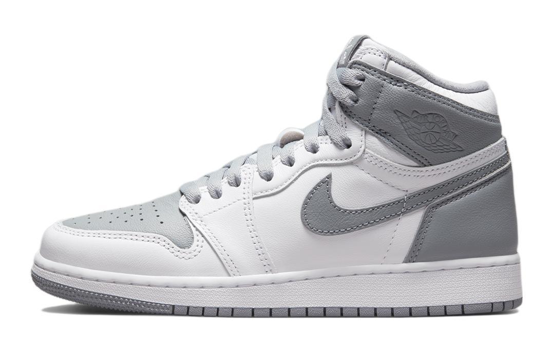 

Кеды унисекс Jordan Air Jordan 1 Retro High OG Stealth GS серые 40 EU, Серый, Air Jordan 1 Retro High OG Stealth GS