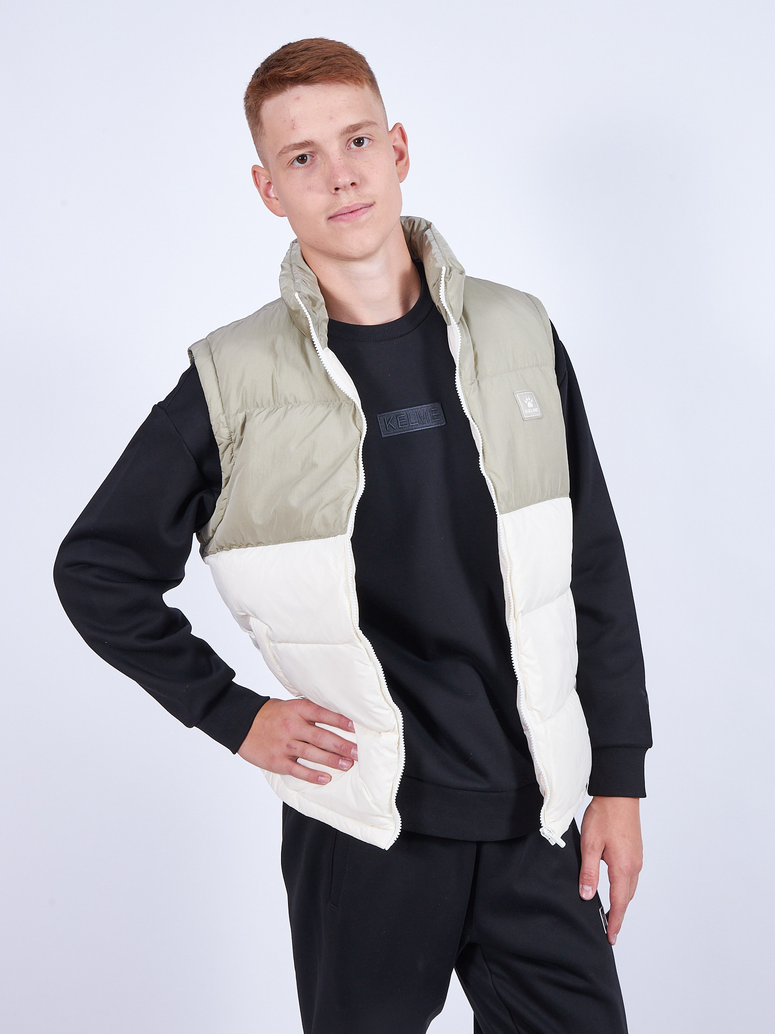 фото Утепленный жилет мужской kelme 6147mj1003-102 бежевый l